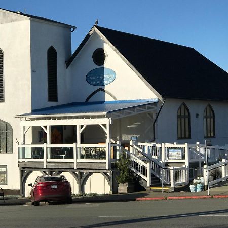 Char'S Landing Hostel Port Alberni Exterior photo