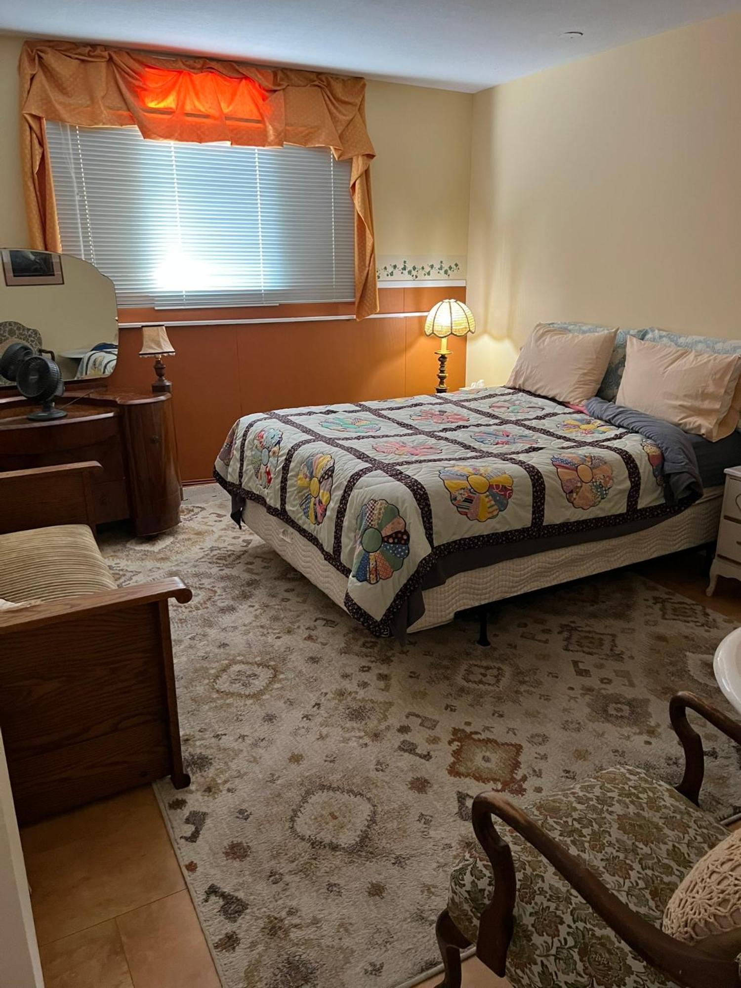 Char'S Landing Hostel Port Alberni Room photo